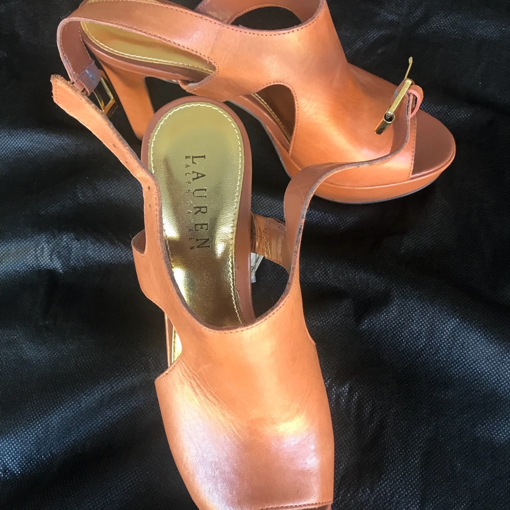 Open Toe Ralph Lauren shoes. Size 7